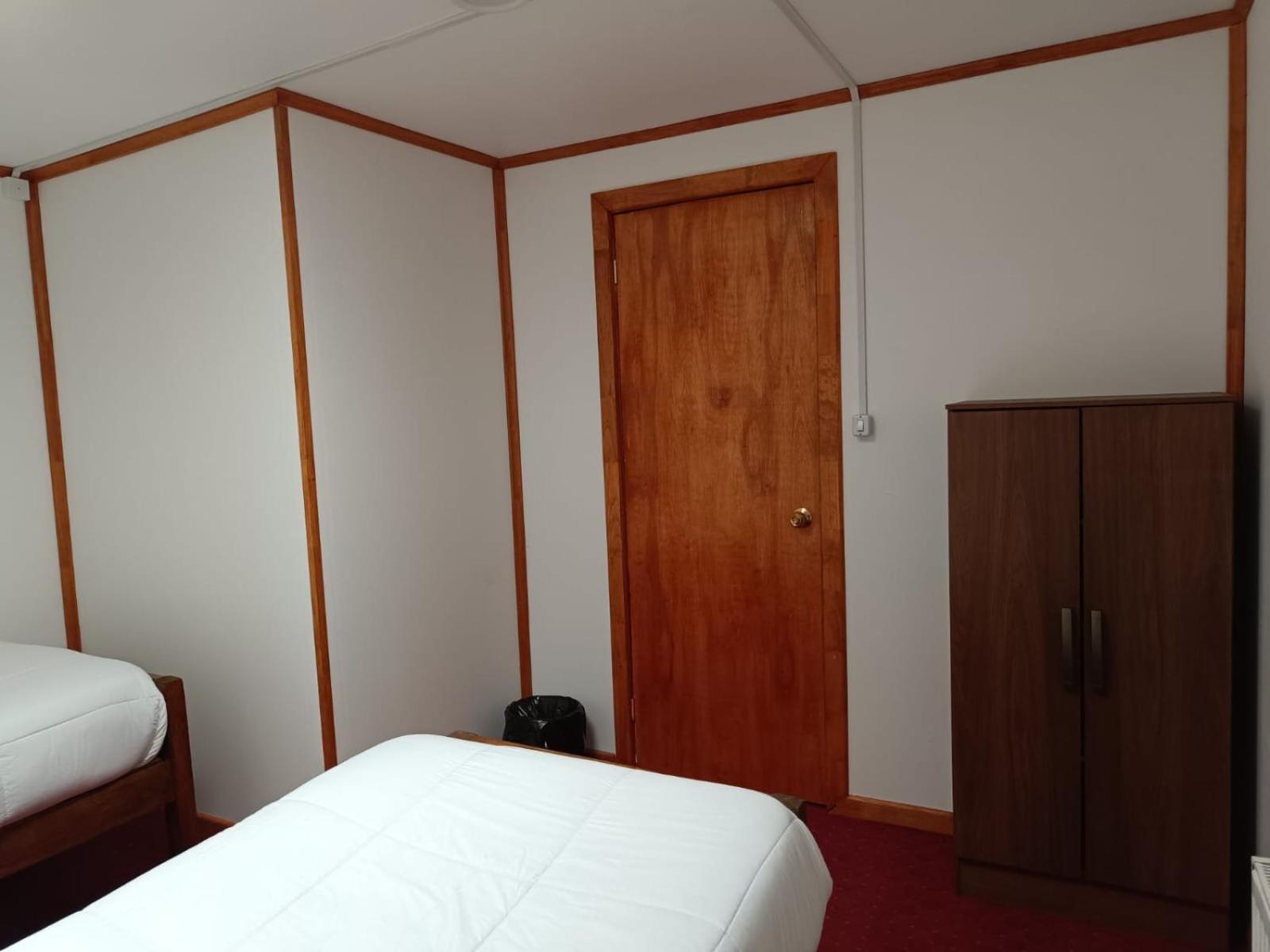 Hostal B&B Coastal Natales Puerto Natales Extérieur photo